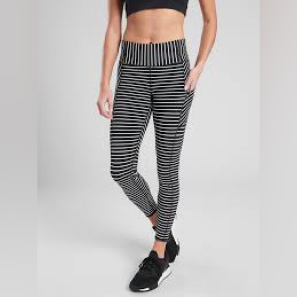 Athleta Navy White Striped Contender 7/8 Leggings Tights small - Picture 7 of 17